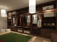 Классическая гардеробная комната из массива с подсветкой Кострома